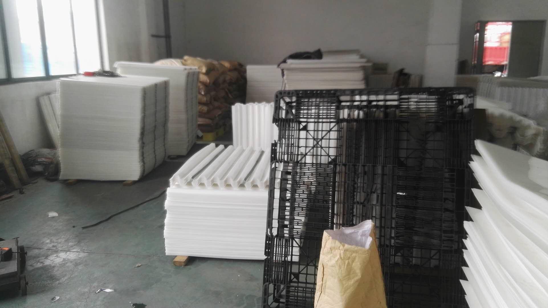 六角蜂窩<a href='http://www.ss-word.com/jstl/60.html' target='_blank'><u>斜管填料生產廠家</u></a>